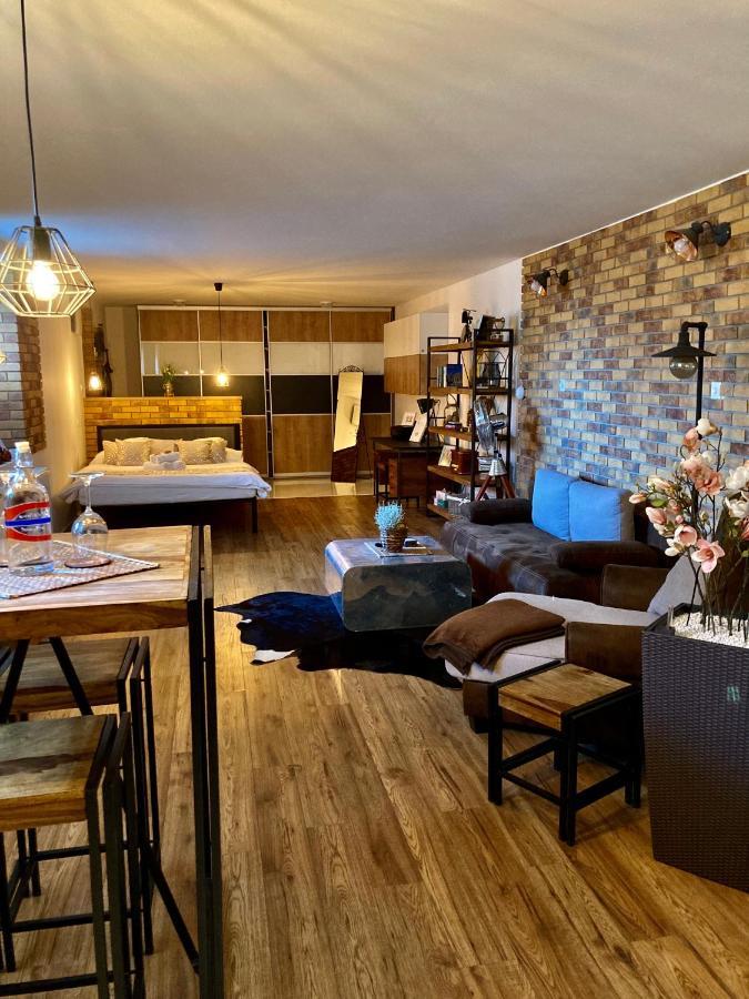 Underground Apartment Bratislava-Nivy Extérieur photo